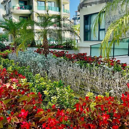 в 150м от моря, тосмур 아파트 *